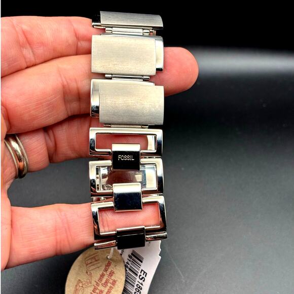 Fossil F2 ES1865 Womens Square Link Stainless Steel Bracelet Dress Watch NOS - Picture 8 of 17